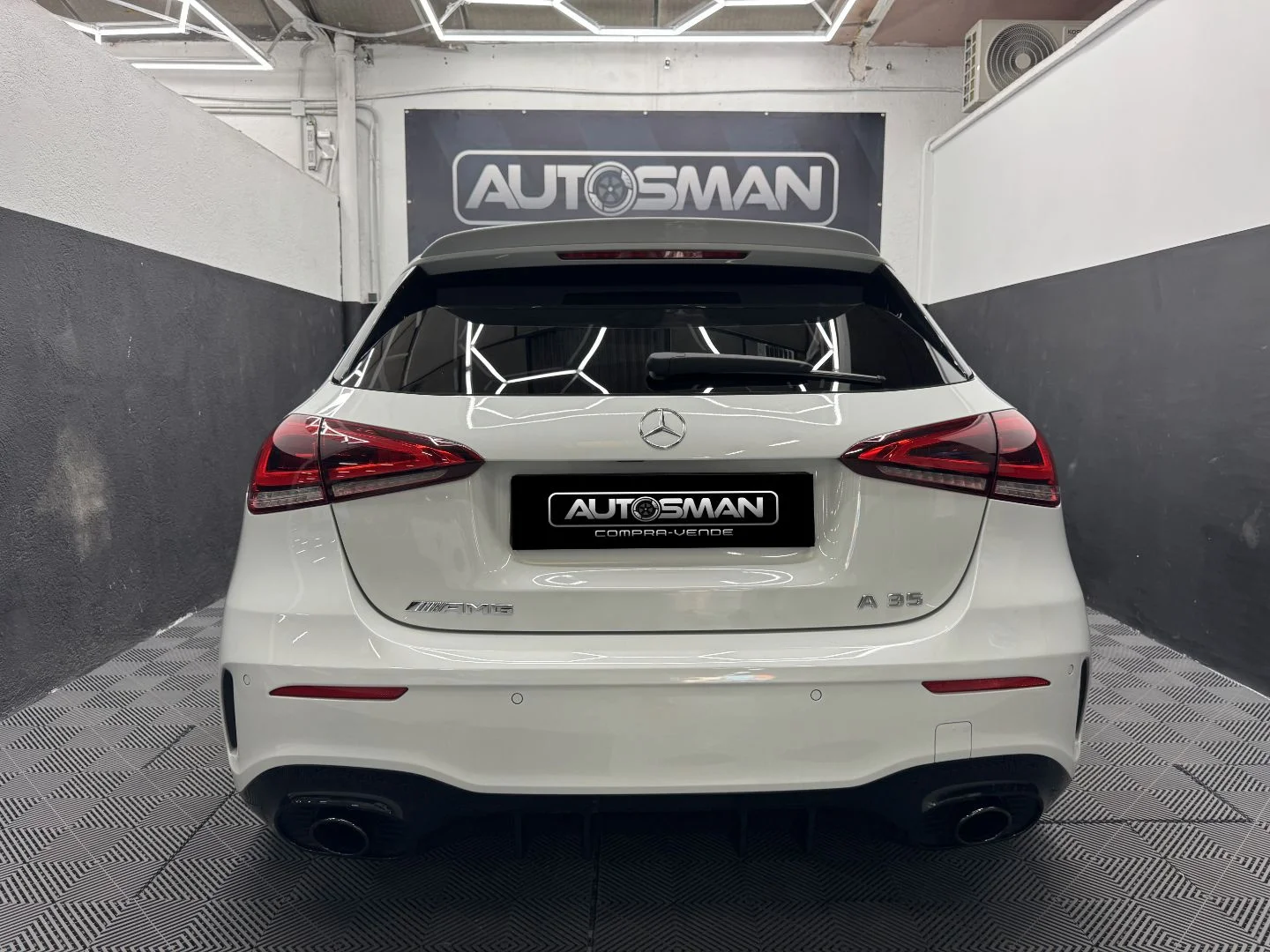 MERCEDES-BENZ Clase A AMG A 35 4MATIC 2022 Gasolina Blanco - Detalle